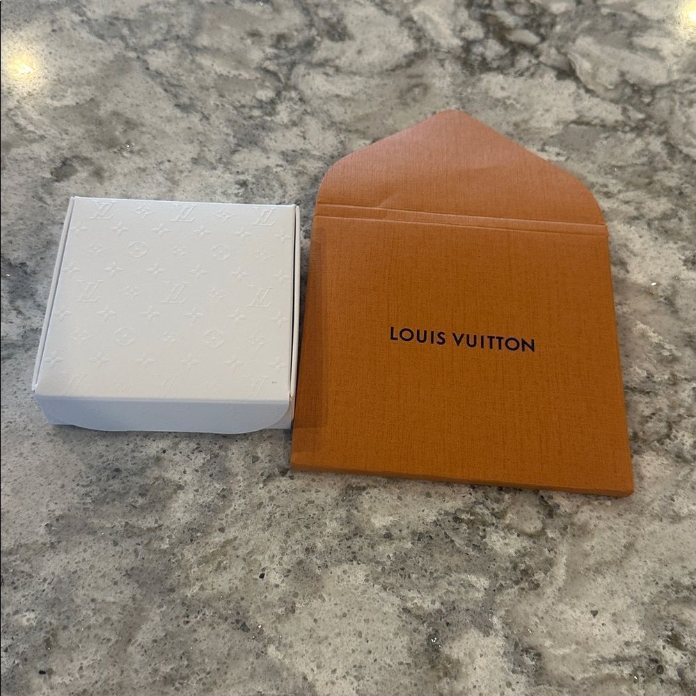 🤍 Louis Vuitton White Embossed Monogram Box & Matching Orange Envelope Set